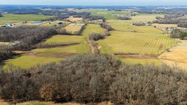 1902 Kinneys Rd, Adams, TN 37010