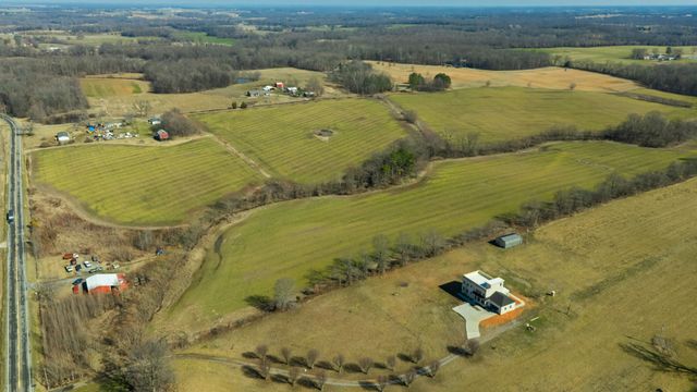 1902 Kinneys Rd, Adams, TN 37010