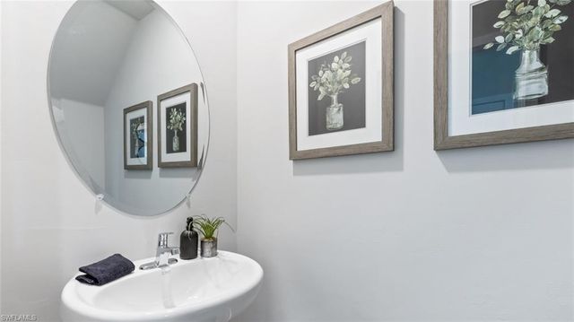 8201 EVERLY PRESERVE DR, Lehigh Acres, FL 33971