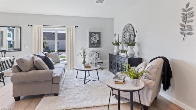 8201 EVERLY PRESERVE DR, Lehigh Acres, FL 33971