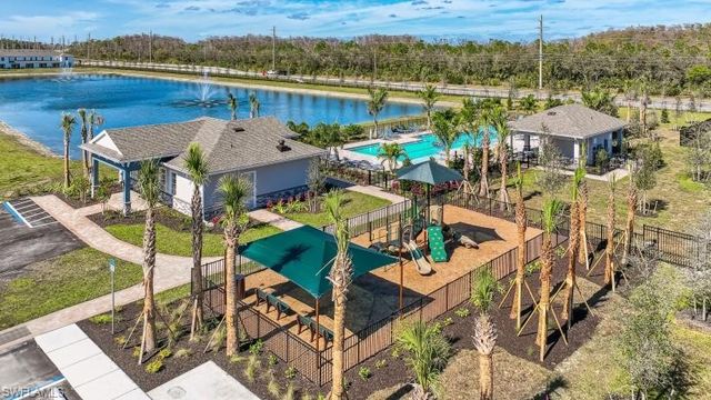 8201 EVERLY PRESERVE DR, Lehigh Acres, FL 33971