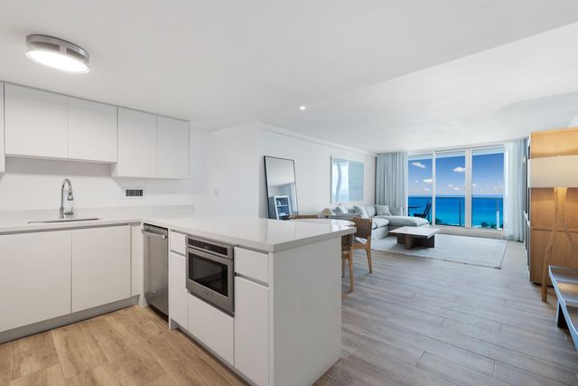 2301 Collins Avenue 838, Miami Beach, FL 33139