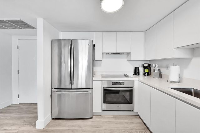 2301 Collins Avenue 838, Miami Beach, FL 33139