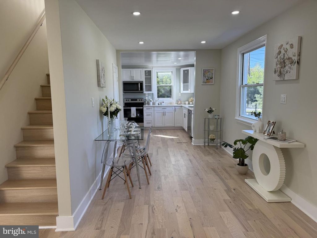 6705 LARKSPUR RD, Suitland, MD 20746