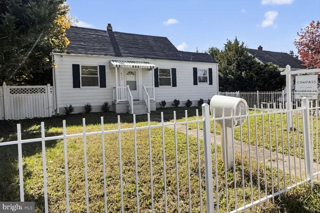 6705 LARKSPUR RD, Suitland, MD 20746