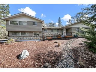 86681 Pine Grove Rd, Eugene, OR 97402