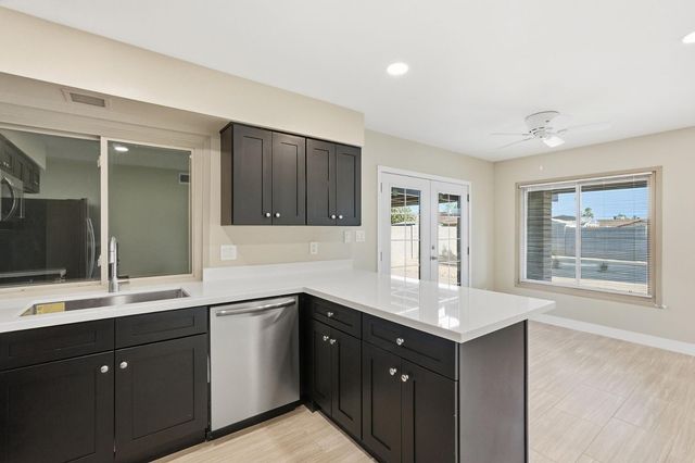 3743 W Acoma Drive, Phoenix, AZ 85053