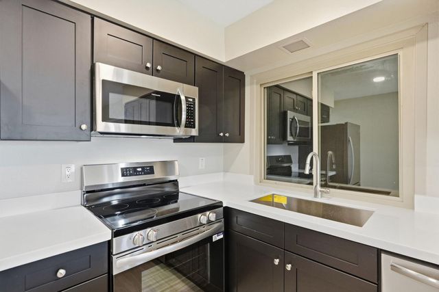 3743 W Acoma Drive, Phoenix, AZ 85053