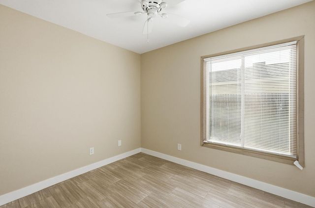 3743 W Acoma Drive, Phoenix, AZ 85053