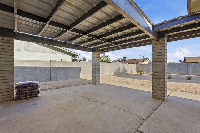 3743 W Acoma Drive, Phoenix, AZ 85053