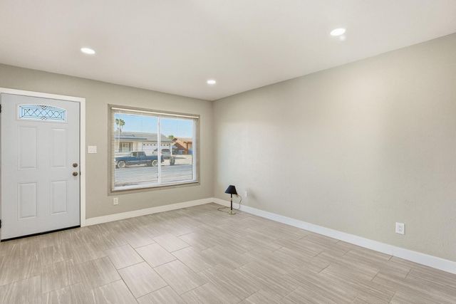 3743 W Acoma Drive, Phoenix, AZ 85053