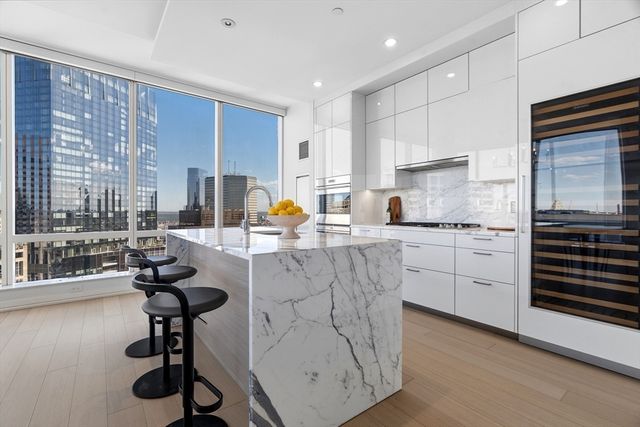 1 Franklin St 4308, Boston, MA 02110