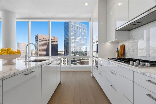 1 Franklin St 4308, Boston, MA 02110