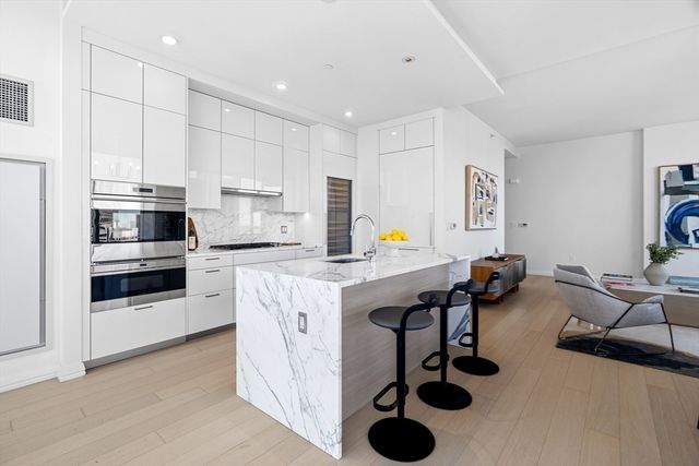 1 Franklin St 4308, Boston, MA 02110