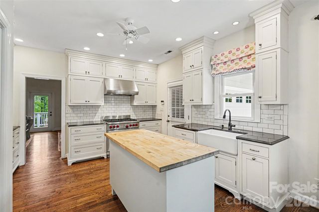 6419 Scarlet Oak Lane, Charlotte, NC 28226