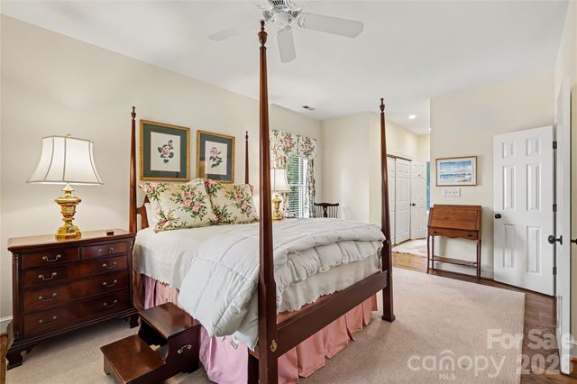 6419 Scarlet Oak Lane, Charlotte, NC 28226