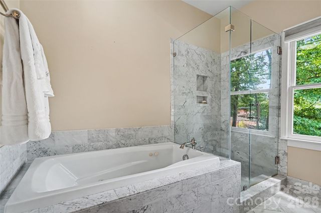 6419 Scarlet Oak Lane, Charlotte, NC 28226