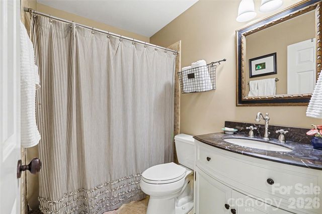 6419 Scarlet Oak Lane, Charlotte, NC 28226