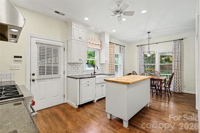 6419 Scarlet Oak Lane, Charlotte, NC 28226
