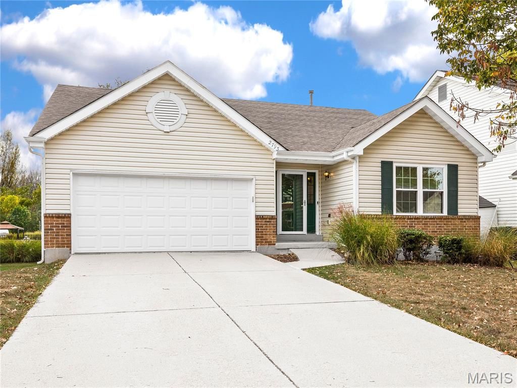 2793 Brookmeadow Drive, Belleville, IL 62221