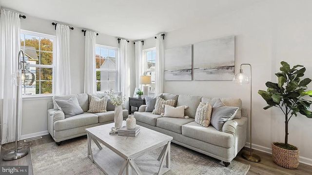 28 BAYBREEZE DR, Waretown, NJ 08758