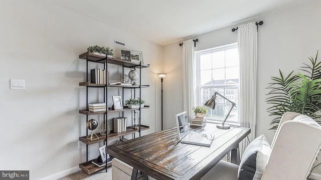 28 BAYBREEZE DR, Waretown, NJ 08758