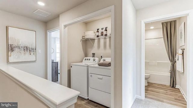 28 BAYBREEZE DR, Waretown, NJ 08758