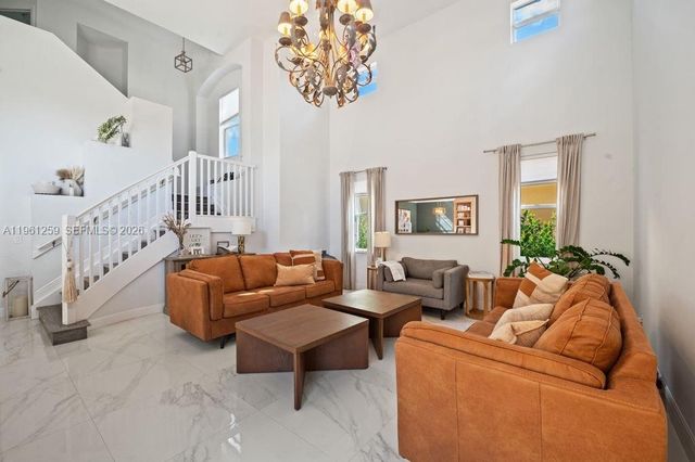 3846 W Gardenia Ave, Weston, FL 33332