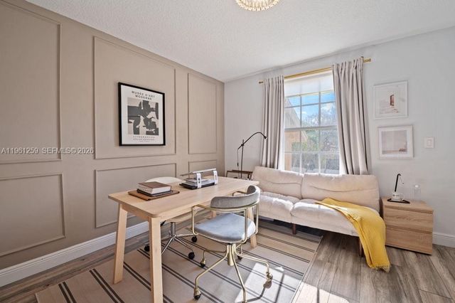 3846 W Gardenia Ave, Weston, FL 33332