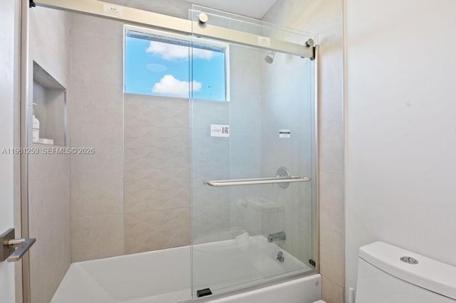 3846 W Gardenia Ave, Weston, FL 33332