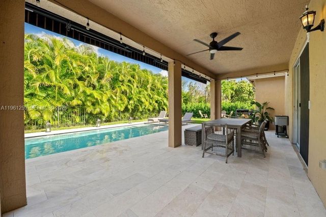 3846 W Gardenia Ave, Weston, FL 33332