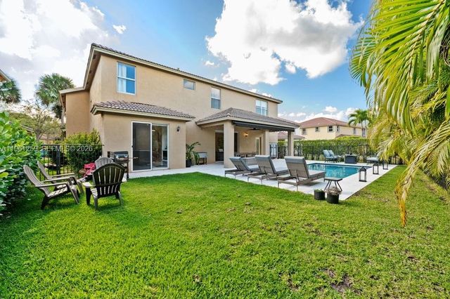 3846 W Gardenia Ave, Weston, FL 33332