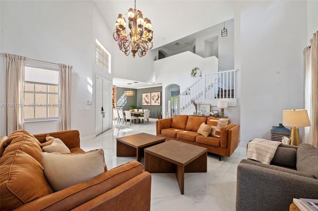 3846 W Gardenia Ave, Weston, FL 33332