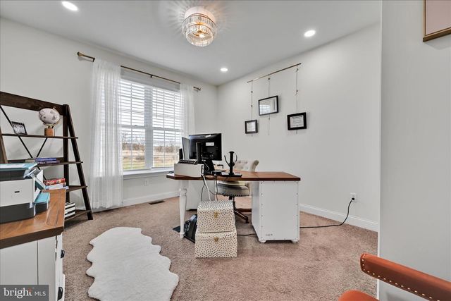 43 SADDLE LN, Easton, PA 18045