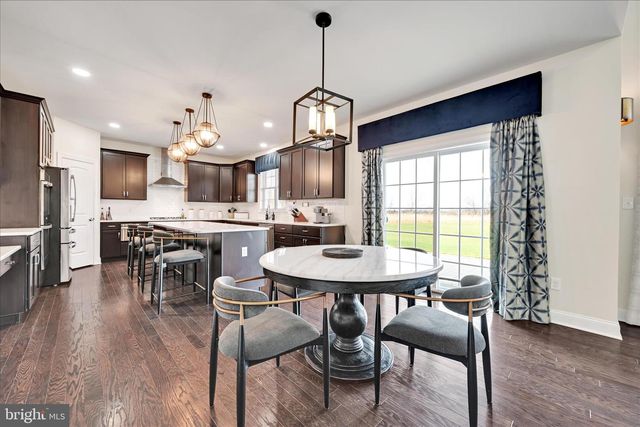 43 SADDLE LN, Easton, PA 18045