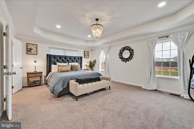 43 SADDLE LN, Easton, PA 18045