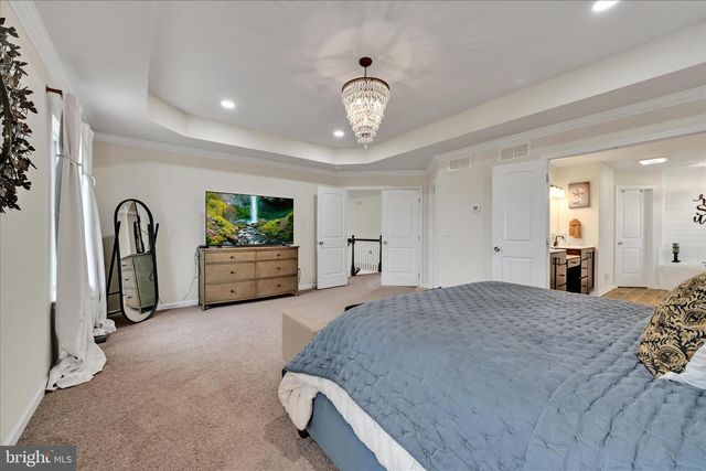 43 SADDLE LN, Easton, PA 18045