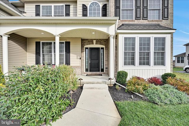 43 SADDLE LN, Easton, PA 18045