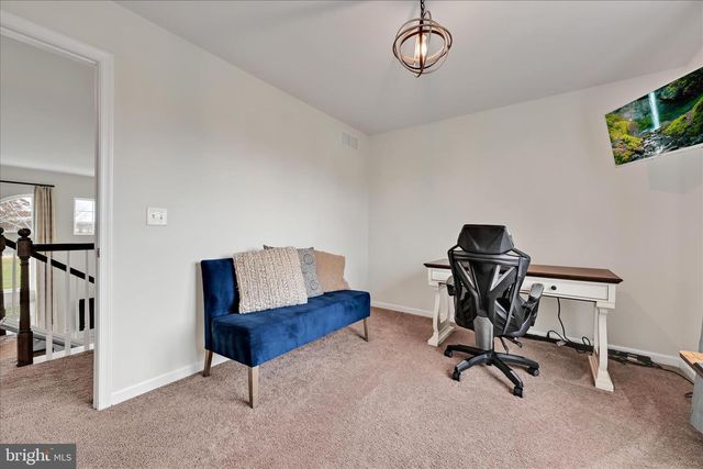 43 SADDLE LN, Easton, PA 18045