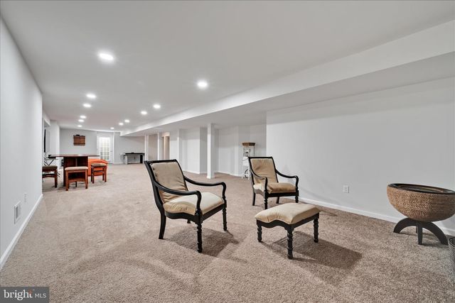 43 SADDLE LN, Easton, PA 18045