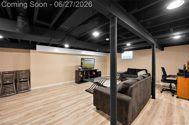 15654 Juliana Avenue, Eastpointe, MI 48021