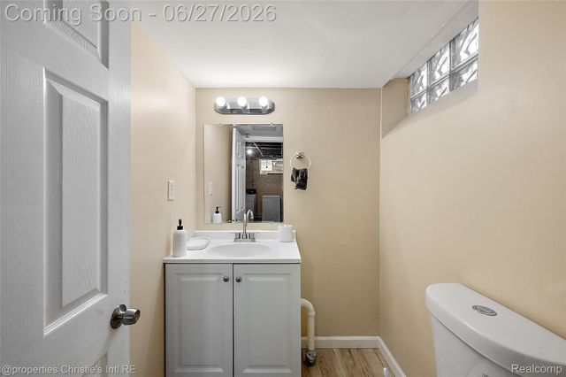 15654 Juliana Avenue, Eastpointe, MI 48021