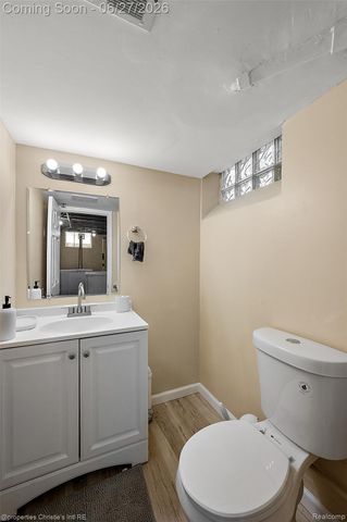 15654 Juliana Avenue, Eastpointe, MI 48021