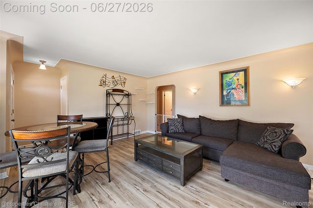 15654 Juliana Avenue, Eastpointe, MI 48021