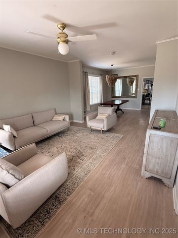 624 W Cedar Street, Durant, OK 74701