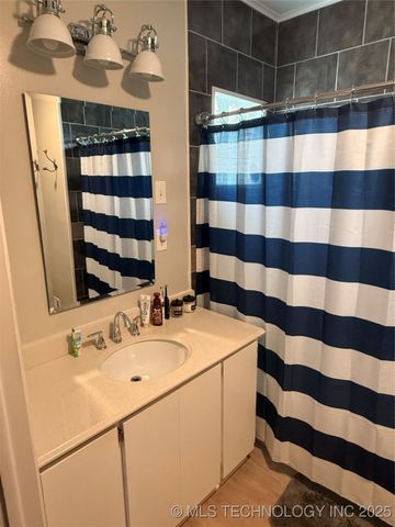 624 W Cedar Street, Durant, OK 74701