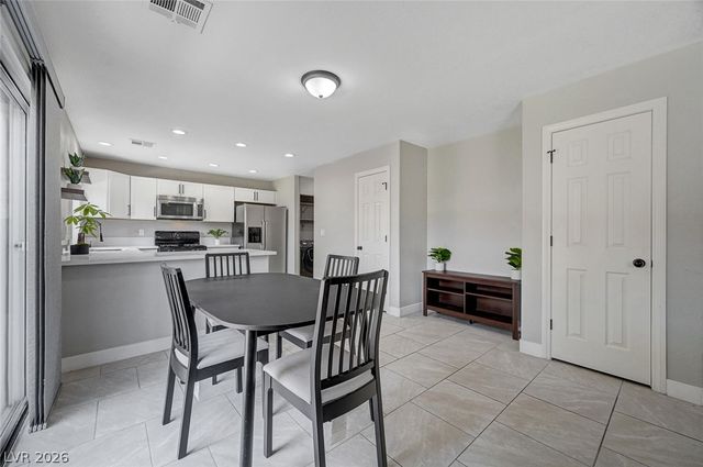 2558 Williamsburg Street, Henderson, NV 89052