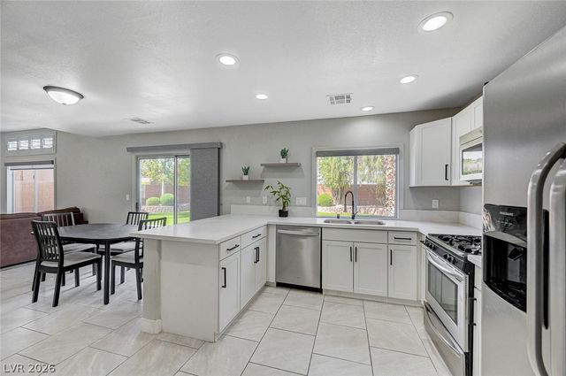 2558 Williamsburg Street, Henderson, NV 89052