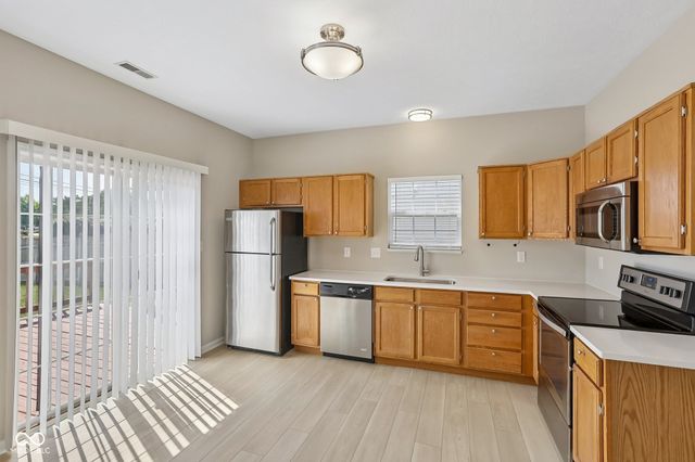 13823 Oak Grove Court, Fishers, IN 46038