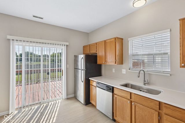 13823 Oak Grove Court, Fishers, IN 46038